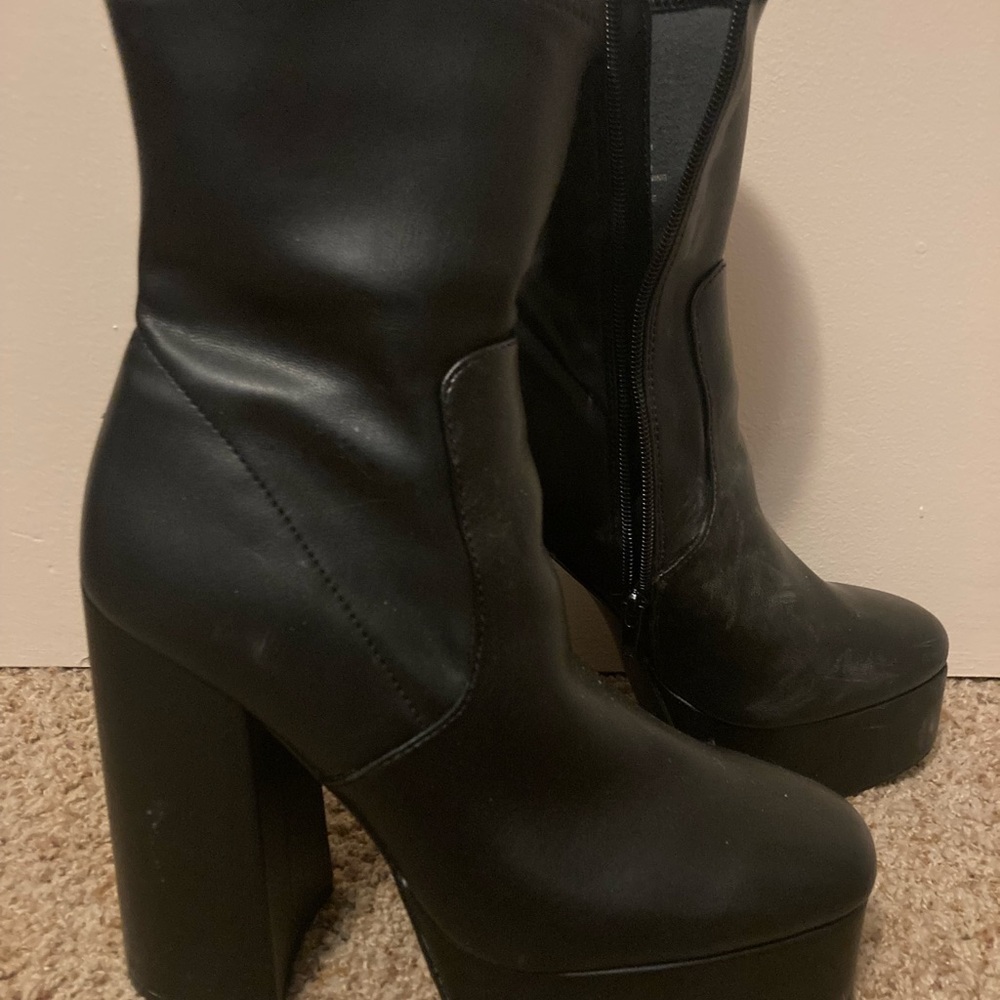 Steve Madden platform boots.